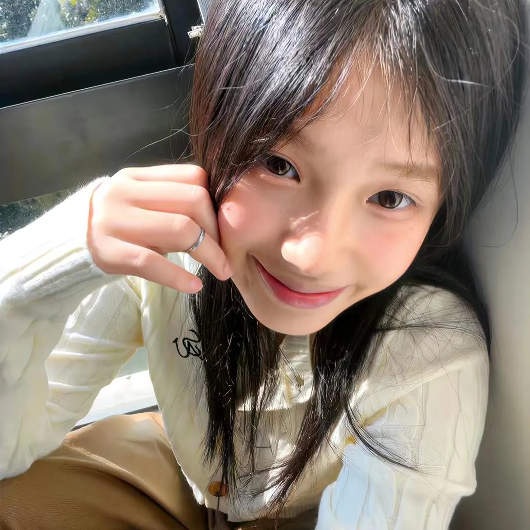 公寓里的两个女人